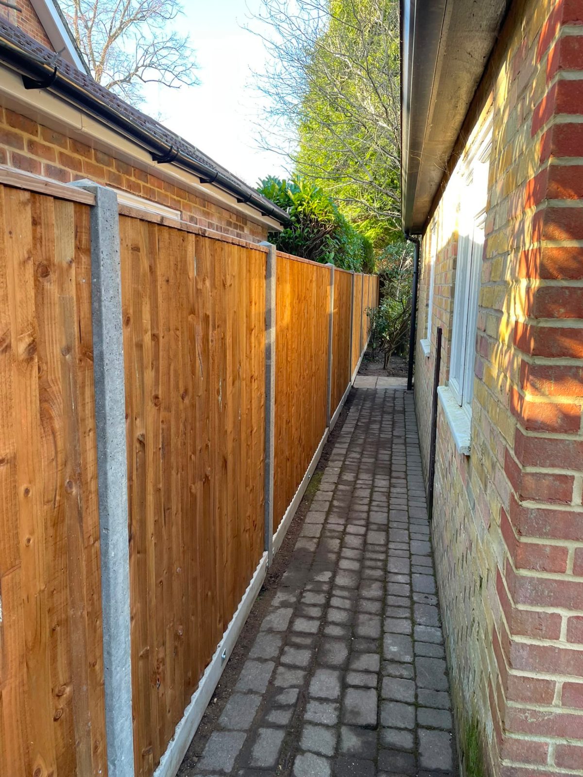 Side access fencing in Surrey by ARC Fencing and Paving